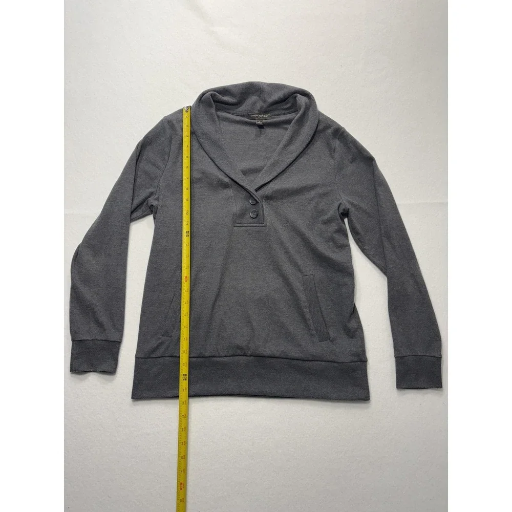 Banana Republic Sweatshirt Mens Large Gray Shawl Collar Henley Pockets Pullover
